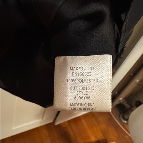 Max Studio Black and Gray Floral Flowy Midi Dress - Picture 5 of 8